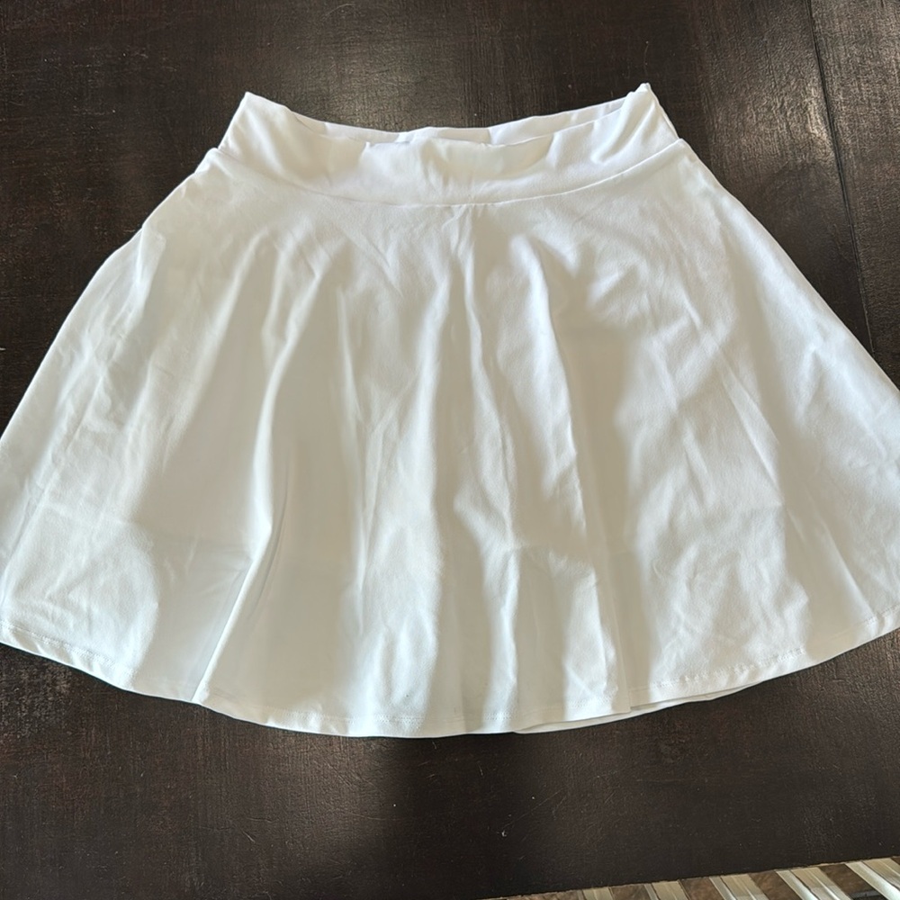 Fabletics white tennis skirt